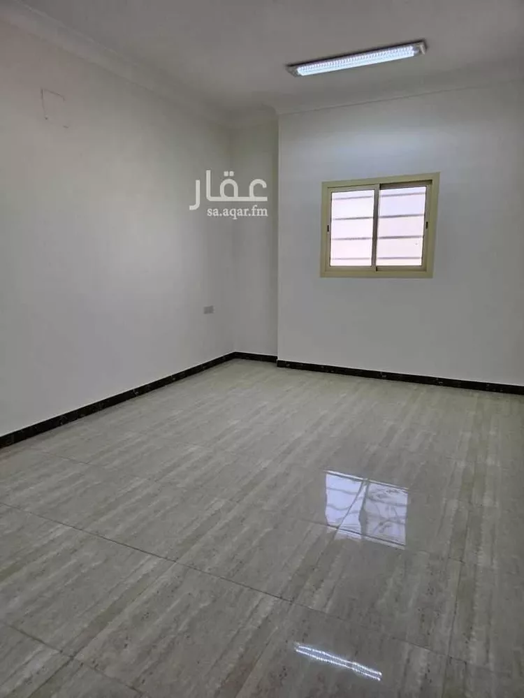 شقة للبيع في شارع صفيح, حي العزيزية, مدينة الرياض, منطقة الرياض صورة 4