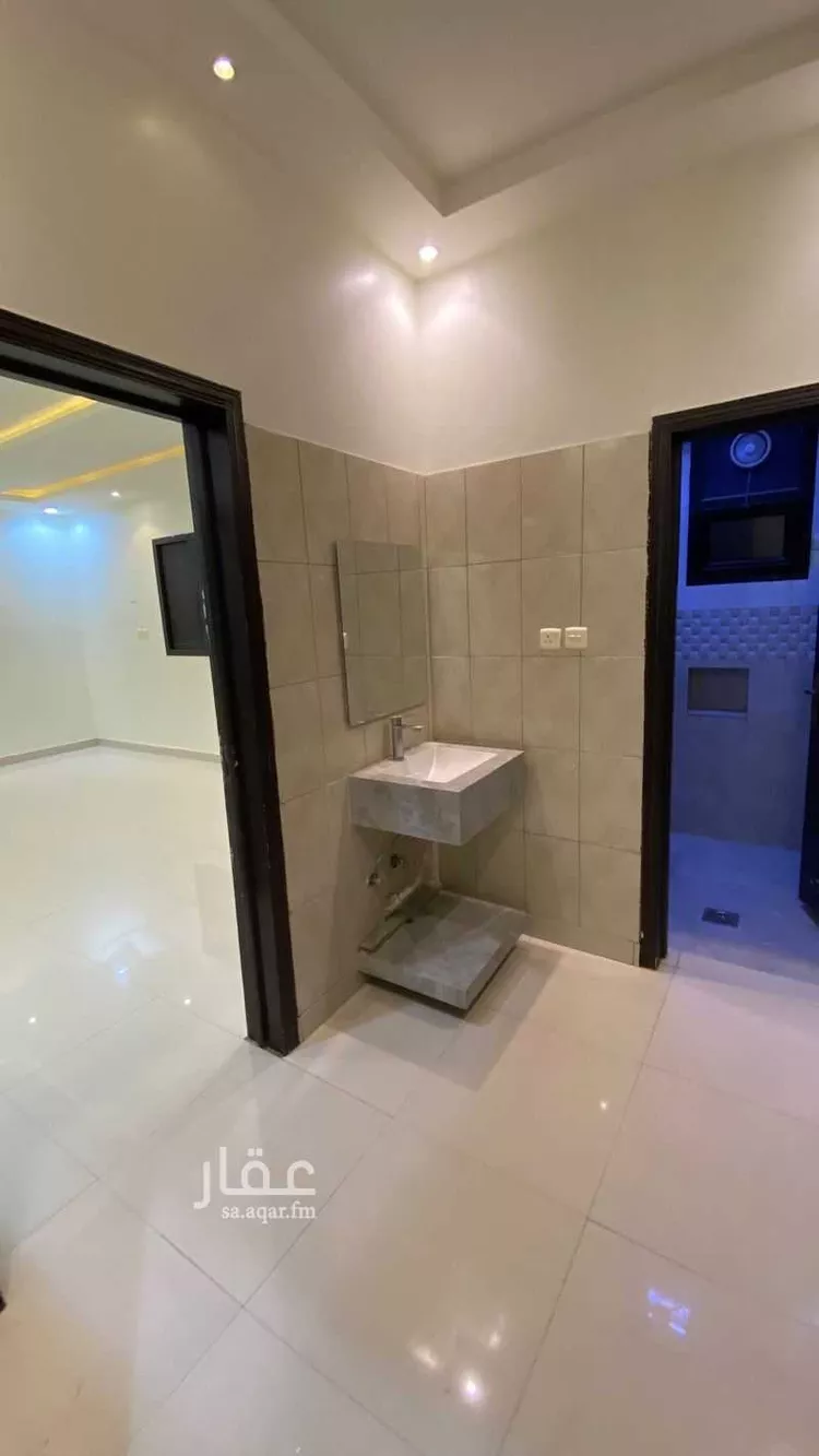 شقة للإيجار في حي ، شارع ابن البرني ، حي العارض ، الرياض ، منطقة الرياض صورة 2