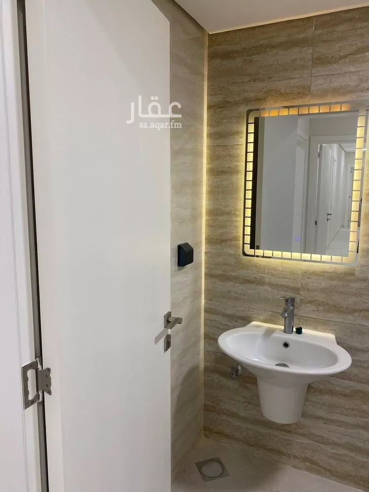 شقة للإيجار في شارع 13ا, حي الحمراء, مدينة الخبر, المنطقة الشرقية صورة 5