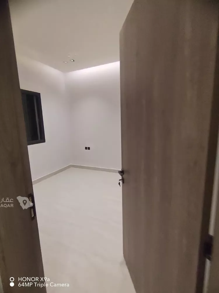 دور للبيع في شارع عبدالله مدهر, حي النهضة, مدينة الرياض, منطقة الرياض 5