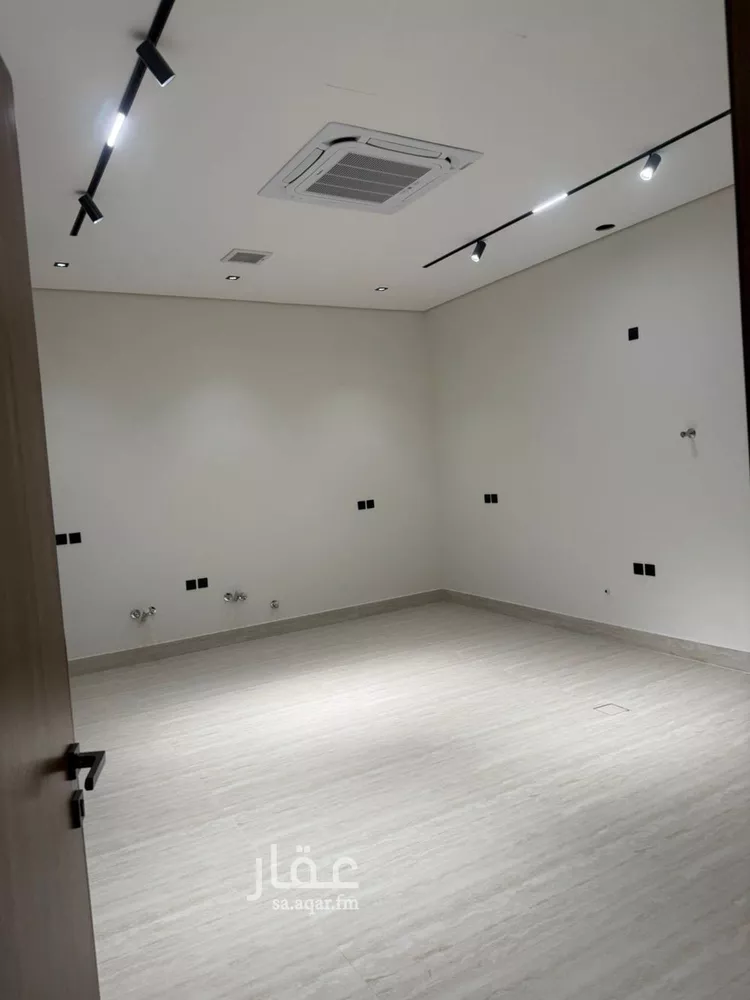 فيلا للبيع في شارع رقم 333, حي النرجس, مدينة الرياض, منطقة الرياض 6