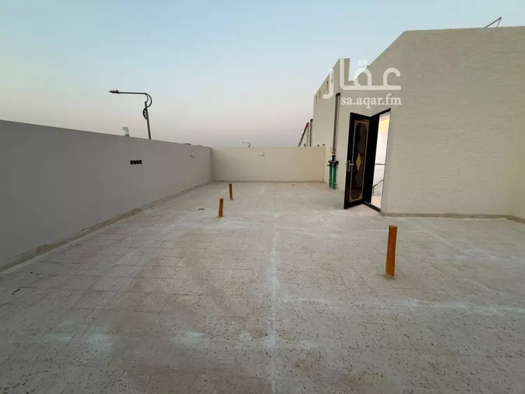Floor for Sale in Riyadh Ad Dar Al Baida