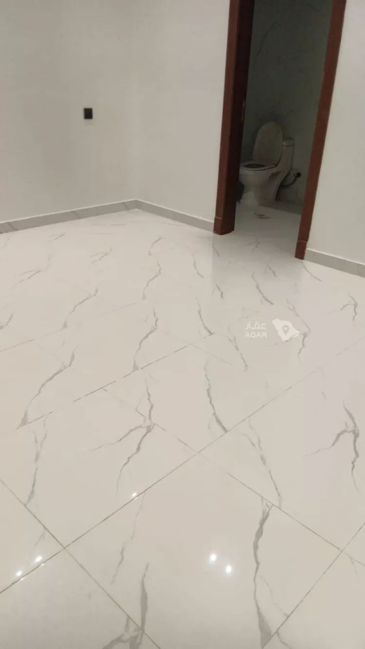 Floor for Sale in Riyadh Ad Dar Al Baida 6