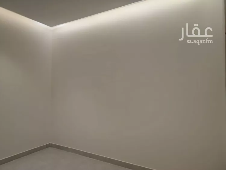 دور للبيع في شارع عمر بن عبداللطيف, حي الرمال, مدينة الرياض, منطقة الرياض صورة 4