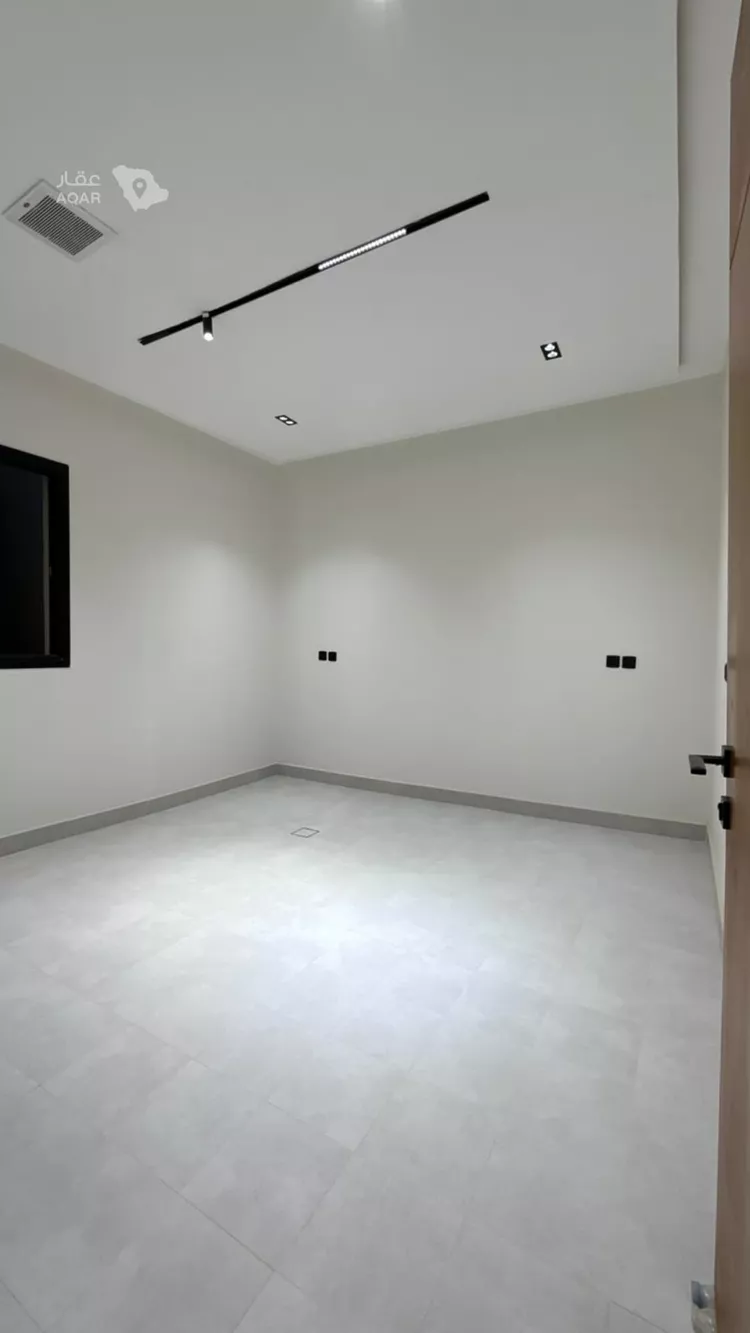 دور للبيع في شارع الربيع بن سليمان, حي الرمال, مدينة الرياض, منطقة الرياض صورة 4