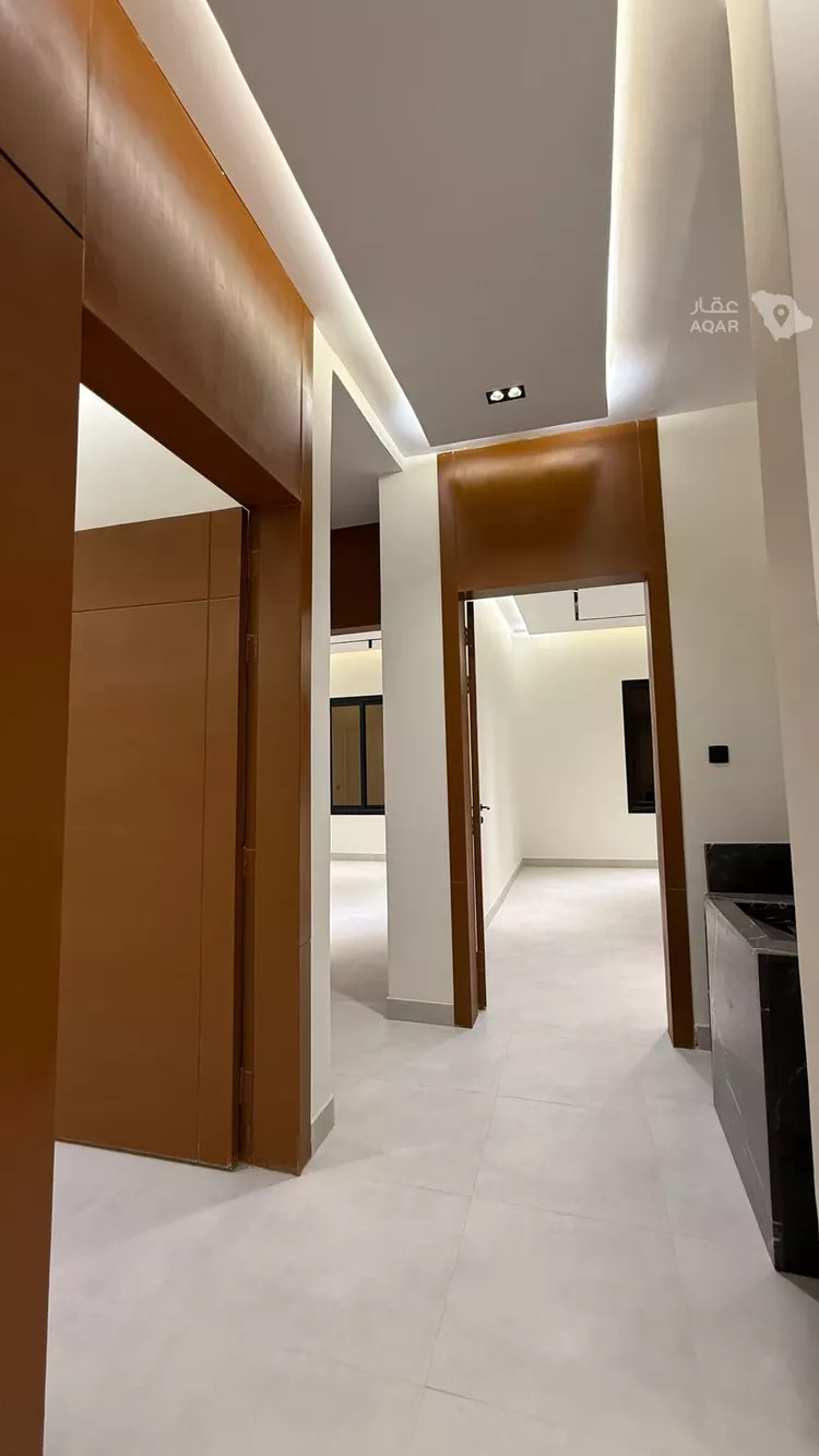 Floor for Sale in Riyadh Ar Rimal 6