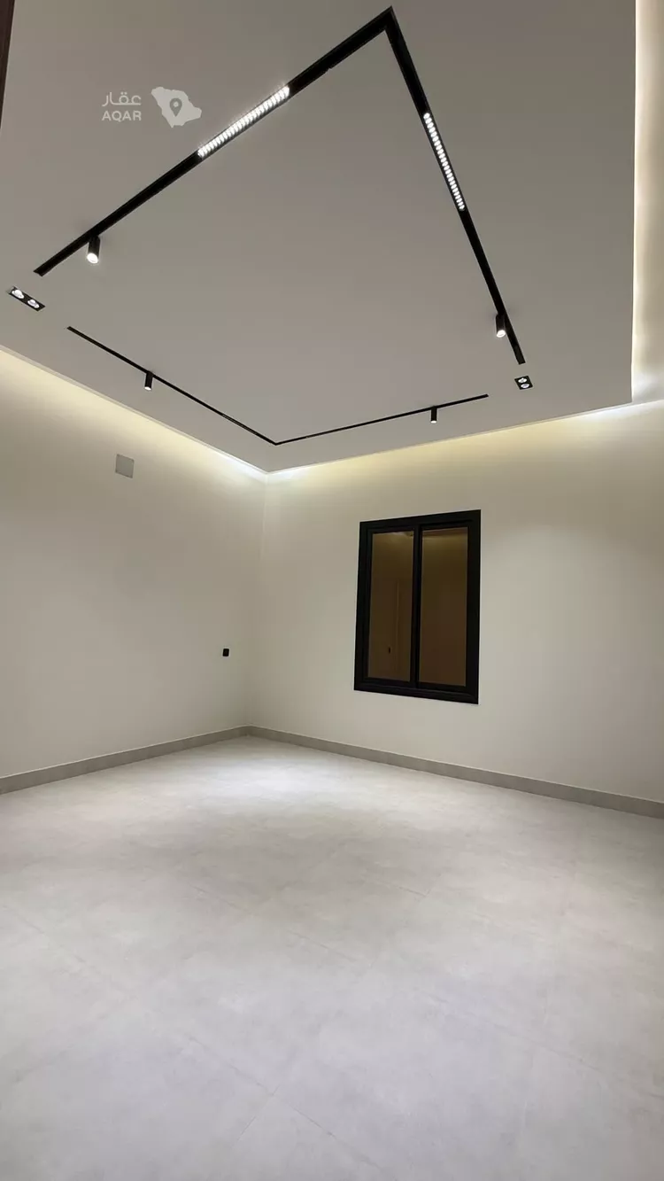 Floor for Sale in Riyadh Ar Rimal 2