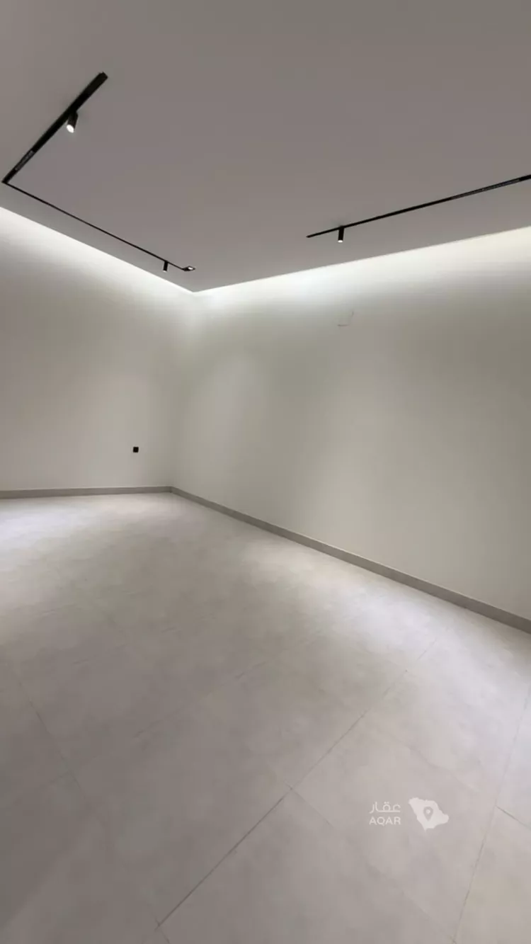Floor for Sale in Riyadh Al Munsiyah 5