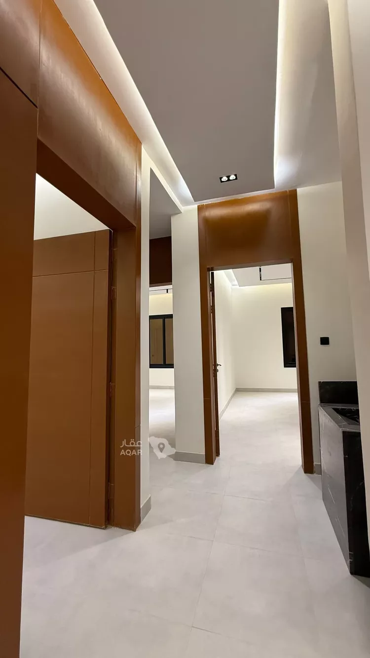 Floor for Sale in Riyadh Ar Rimal 11