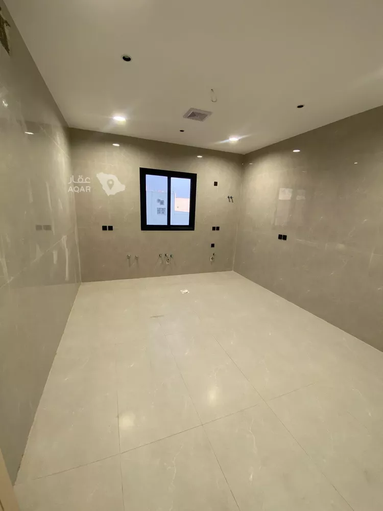 Apartment for Sale in Dammam King Fahd 9