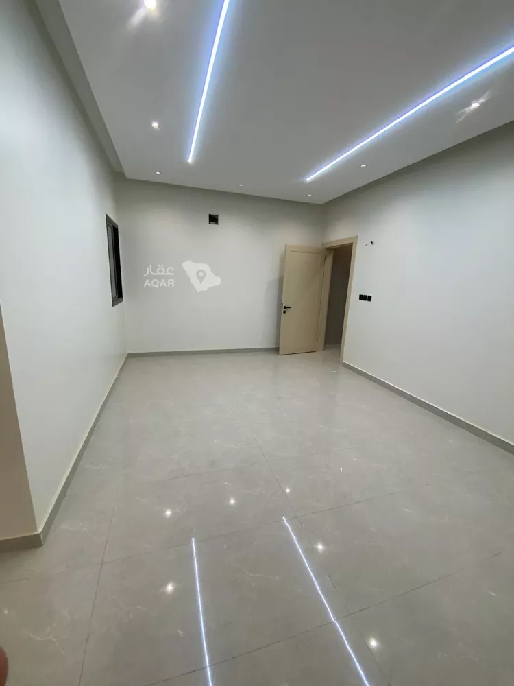 Apartment for Sale in Dammam King Fahd 8