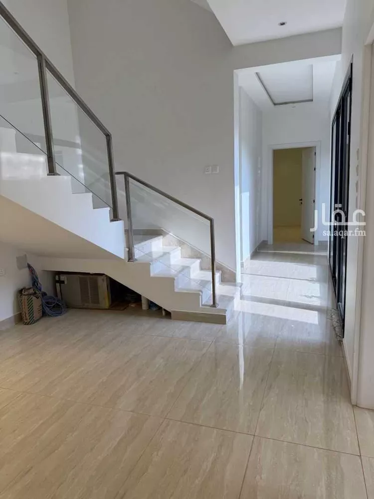 فيلا للإيجار في شارع أبي الزناد, حي المهدية, مدينة الرياض, منطقة الرياض 14