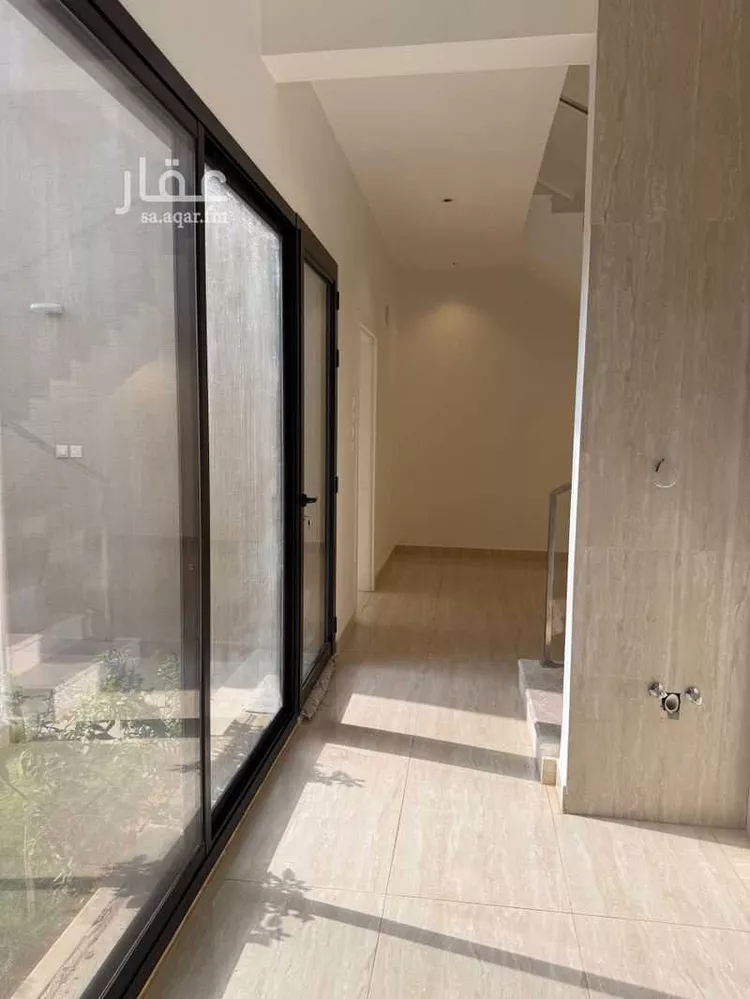 فيلا للبيع في شارع أبي الزناد, حي المهدية, مدينة الرياض, منطقة الرياض 15