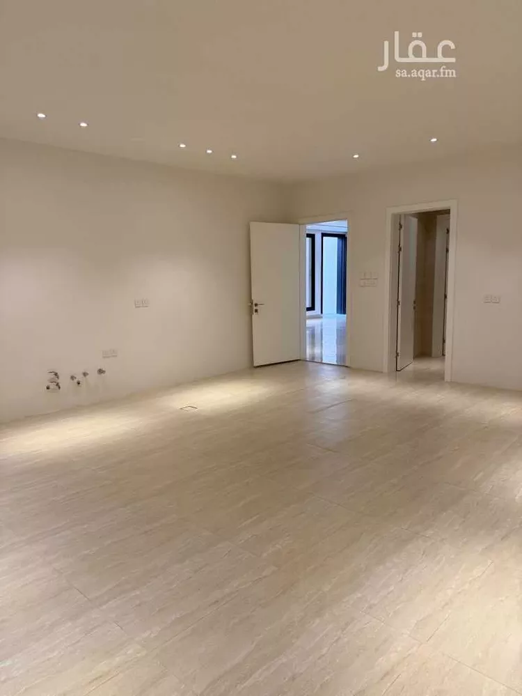 Villa for Sale in Riyadh Al Mahdiyah 15