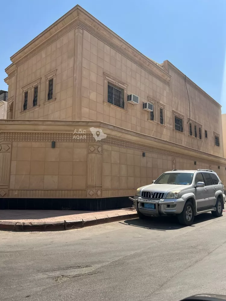 فيلا للبيع في شارع المدانة, حي الحزم, مدينة الرياض, منطقة الرياض صورة 2