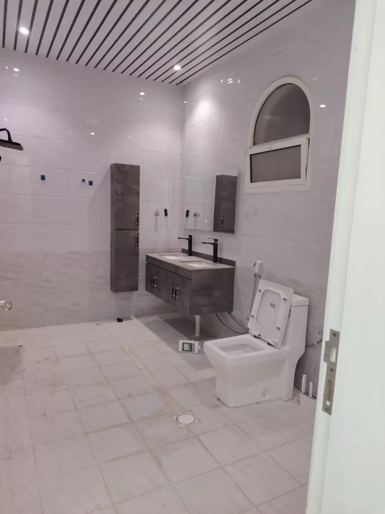 Villa for Sale in Riyadh Tuwaiq 16