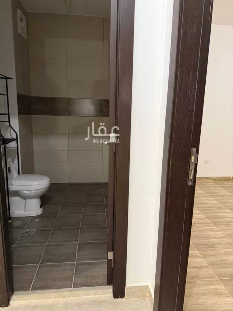 فيلا للإيجار في شارع معاوية بن هشام, حي مطار الملك خالد الدولي, مدينة الرياض, منطقة الرياض صورة 3
