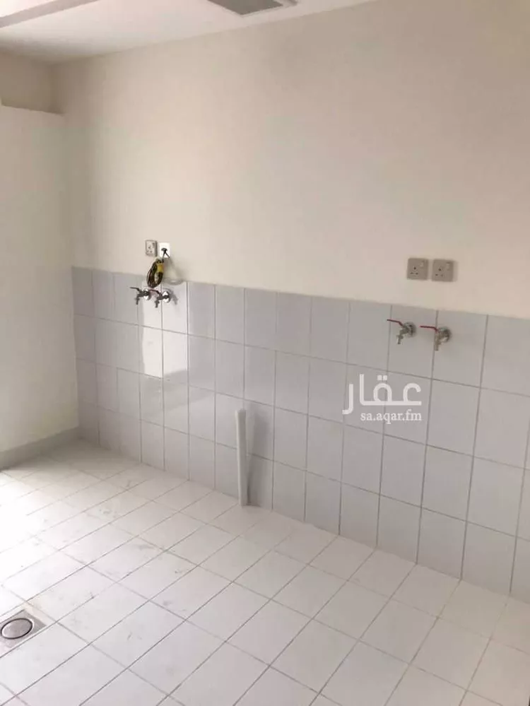 فيلا للإيجار في شارع رقم 419, حي الملقا, مدينة الرياض, منطقة الرياض صورة 4