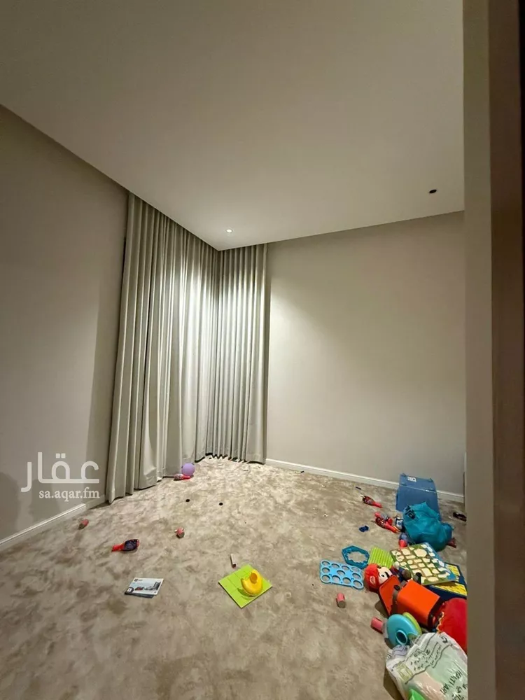 فيلا للبيع في شارع الرحال بن عزرة, حي النرجس, مدينة الرياض, منطقة الرياض 6