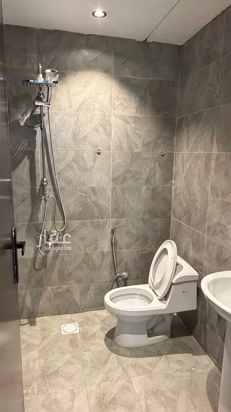 شقة للإيجار في شارع شهيد الدين ثم الوطن عبدالرحمن بن عزاز, حي الشهداء, مدينة الرياض, منطقة الرياض صورة 5