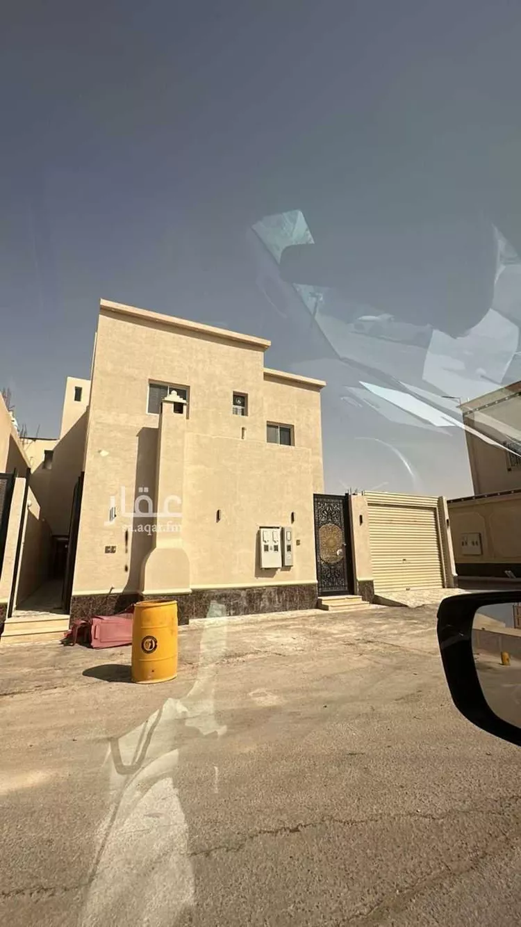 فيلا للبيع في شارع الجعد ابن قيس, حي نوارة, مدينة المزاحميه, منطقة الرياض