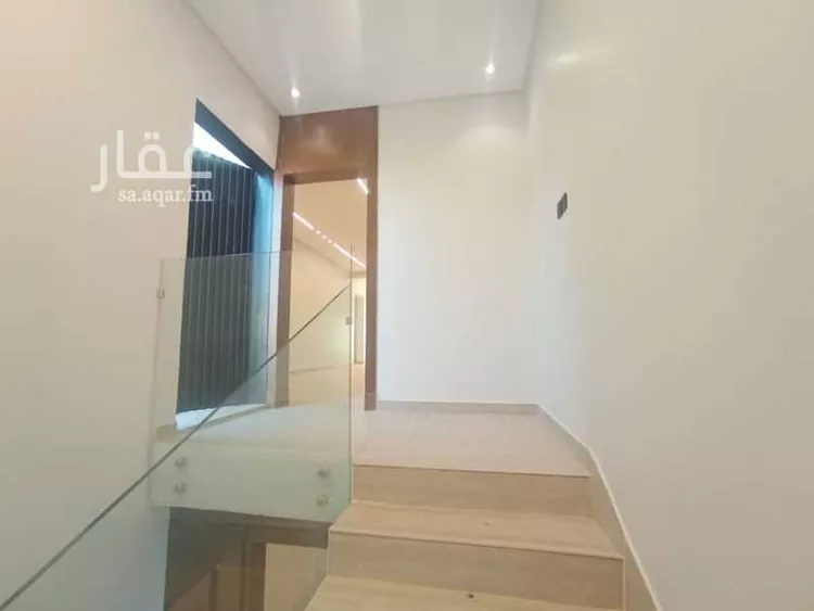 دور للبيع في شارع الشيخ محمد صالح باحارث, حي العوالي, مدينة الرياض, منطقة الرياض صورة 5