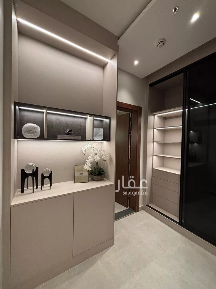 شقة للبيع في شارع وادي حقيل, حي الصحافة, مدينة الرياض, منطقة الرياض 18