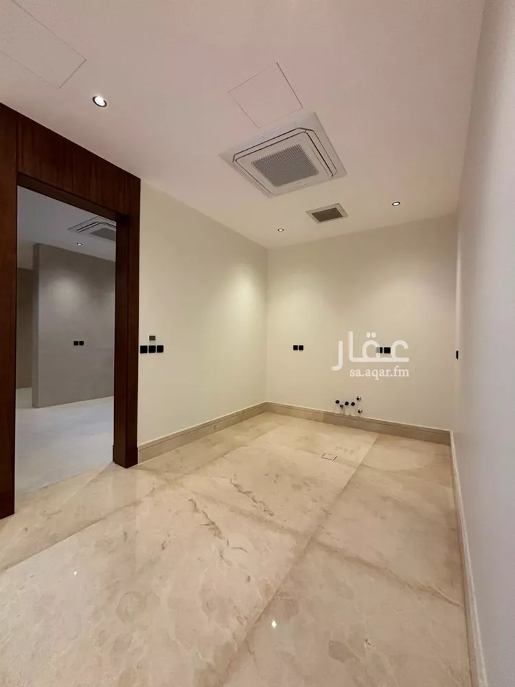 فيلا للبيع في شارع وادي السباعه, حي النخيل, مدينة الرياض, منطقة الرياض صورة 4