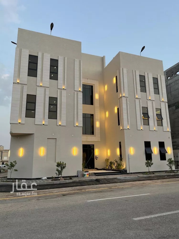 عمارة للبيع في شارع محمد بن هبة الله, حي المهدية, مدينة الرياض, منطقة الرياض صورة 2