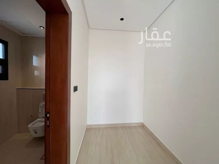 شقة للبيع في شارع عبداللطيف بن المبارك, حي المهدية, مدينة الرياض, منطقة الرياض 21