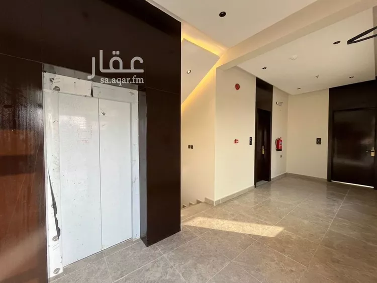 شقة للبيع في شارع عبداللطيف بن المبارك, حي المهدية, مدينة الرياض, منطقة الرياض 7