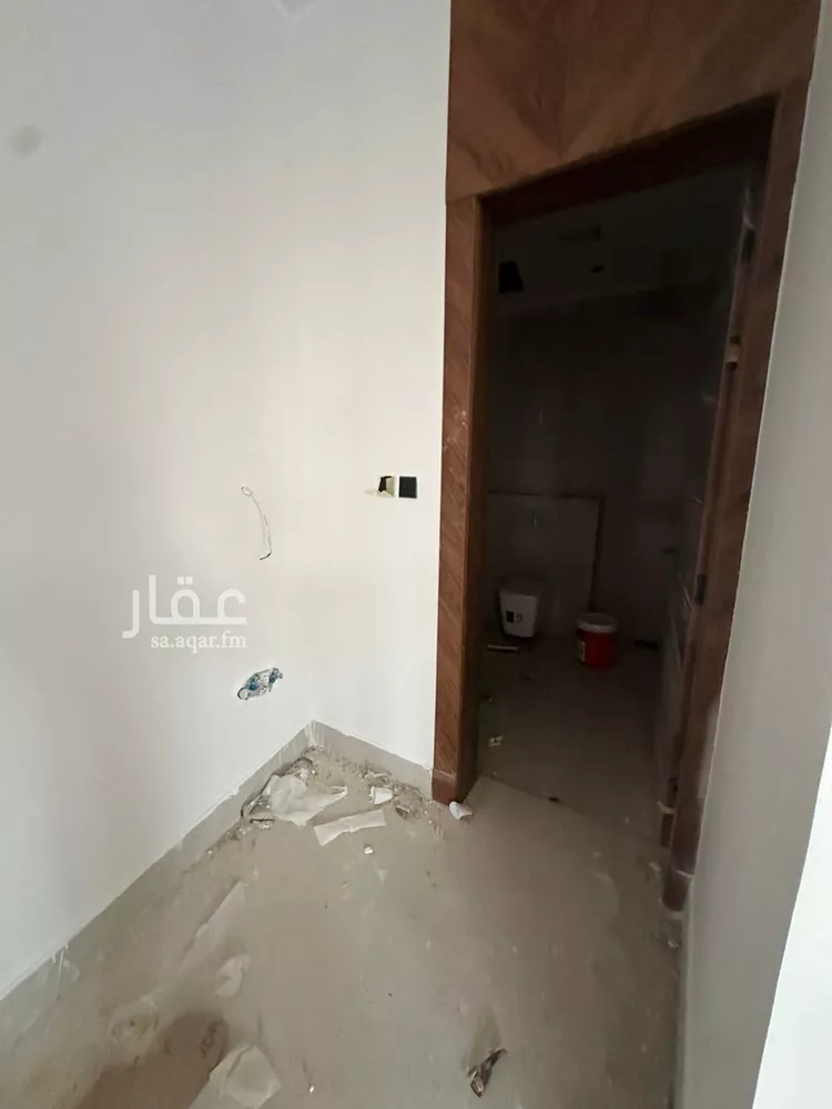 فيلا للبيع في شارع أحمد بن الحسن الأنصاري, حي المهدية, مدينة الرياض, منطقة الرياض صورة 5