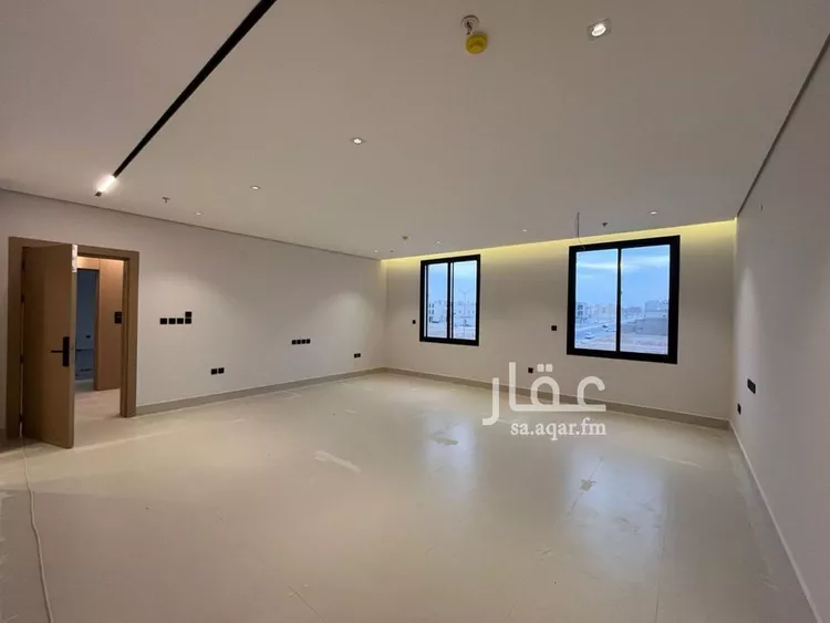 شقة للبيع في شارع أبي الحسن الأسفرائيني, حي المهدية, مدينة الرياض, منطقة الرياض 14