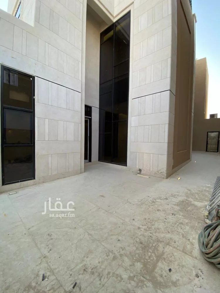 فيلا للبيع في شارع إبراهيم بن عمر الدميري, حي المهدية, مدينة الرياض, منطقة الرياض صورة 4