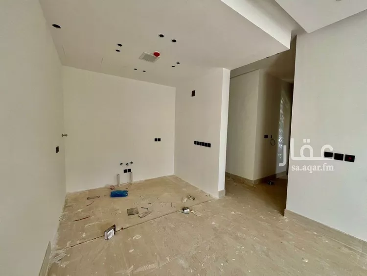 شقة للبيع في شارع عبداللطيف بن المبارك, حي المهدية, مدينة الرياض, منطقة الرياض 25