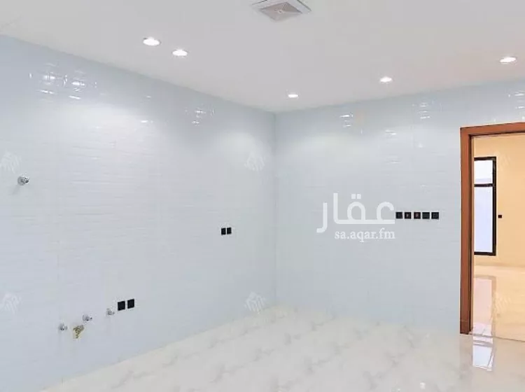 فيلا للبيع في شارع النجيب القوصي, حي المهدية, مدينة الرياض, منطقة الرياض صورة 4