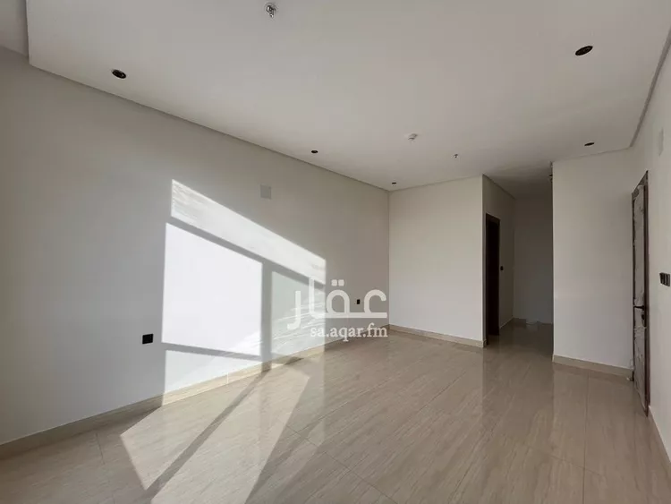 شقة للبيع في شارع عبداللطيف بن المبارك, حي المهدية, مدينة الرياض, منطقة الرياض 16