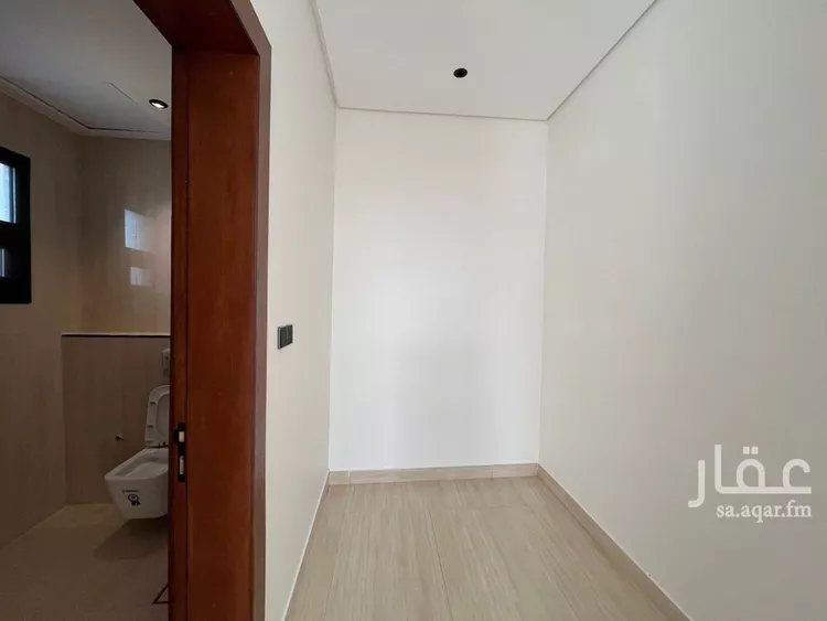 شقة للبيع في شارع عبداللطيف بن المبارك, حي المهدية, مدينة الرياض, منطقة الرياض 13