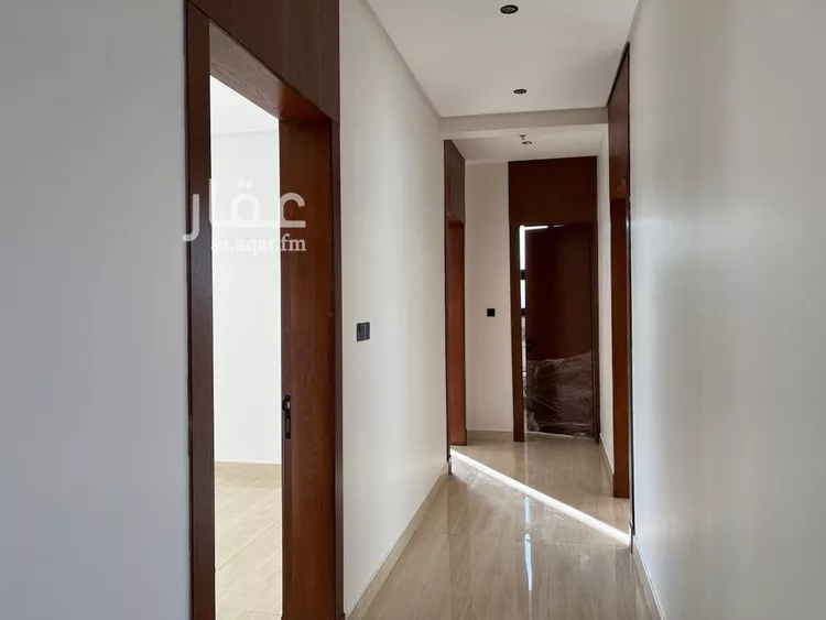 شقة للبيع في شارع عبداللطيف بن المبارك, حي المهدية, مدينة الرياض, منطقة الرياض 8