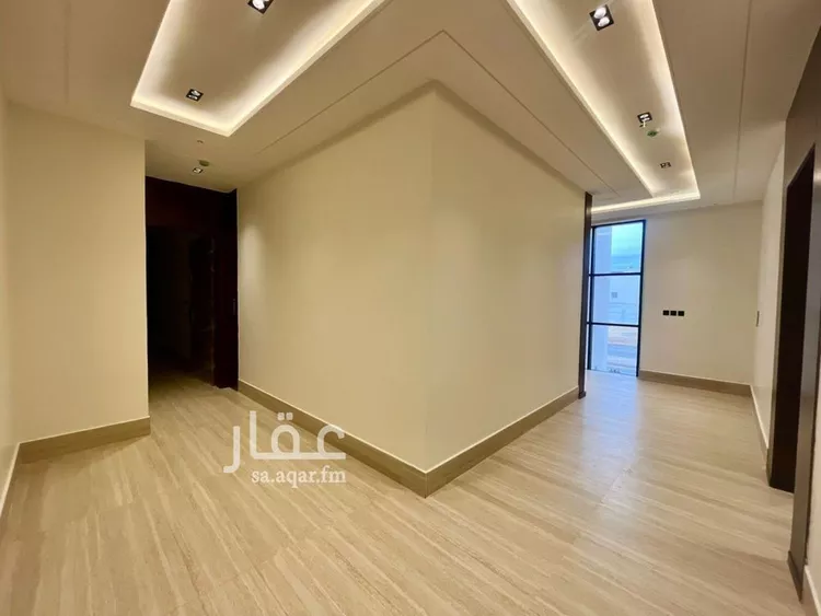 شقة للبيع في شارع أبي الحسن الأسفرائيني, حي المهدية, مدينة الرياض, منطقة الرياض صورة 3