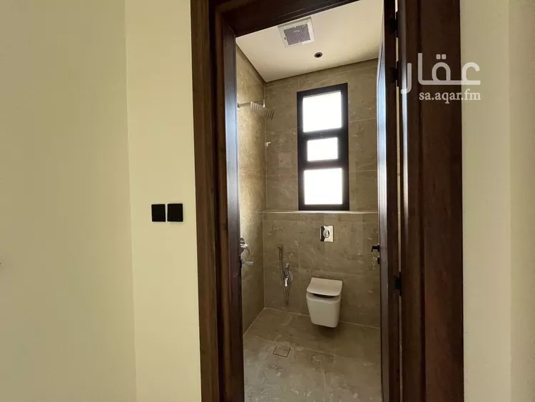 شقة للبيع في شارع أحمد بن الحسن الأنصاري, حي المهدية, مدينة الرياض, منطقة الرياض 15