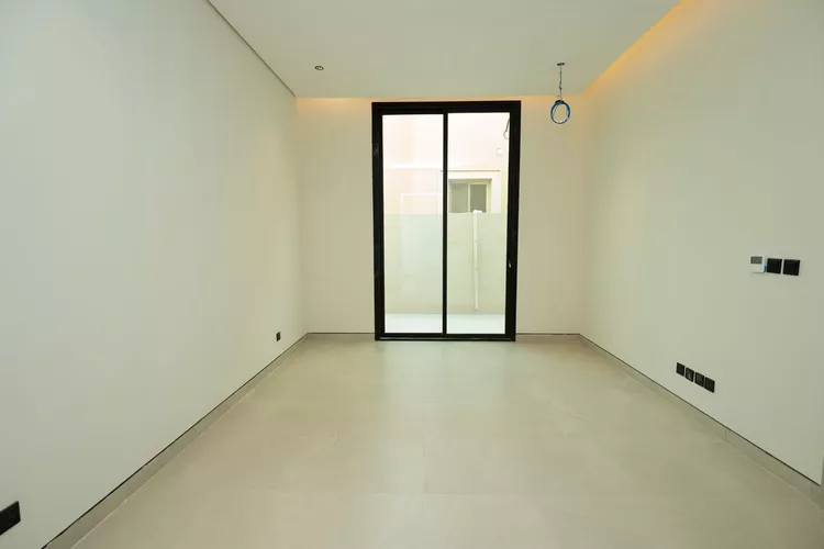 Floor for Sale in Riyadh Al Yasmin 4