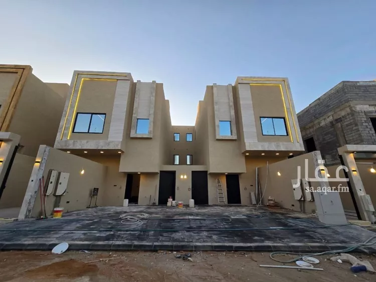 دور للبيع في شارع عبدالرحمن الرازي, حي عكاظ, مدينة الرياض, منطقة الرياض