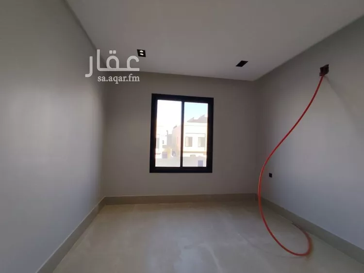 فيلا للبيع في شارع عبدالخالق الصابوني, حي عكاظ, مدينة الرياض, منطقة الرياض صورة 3