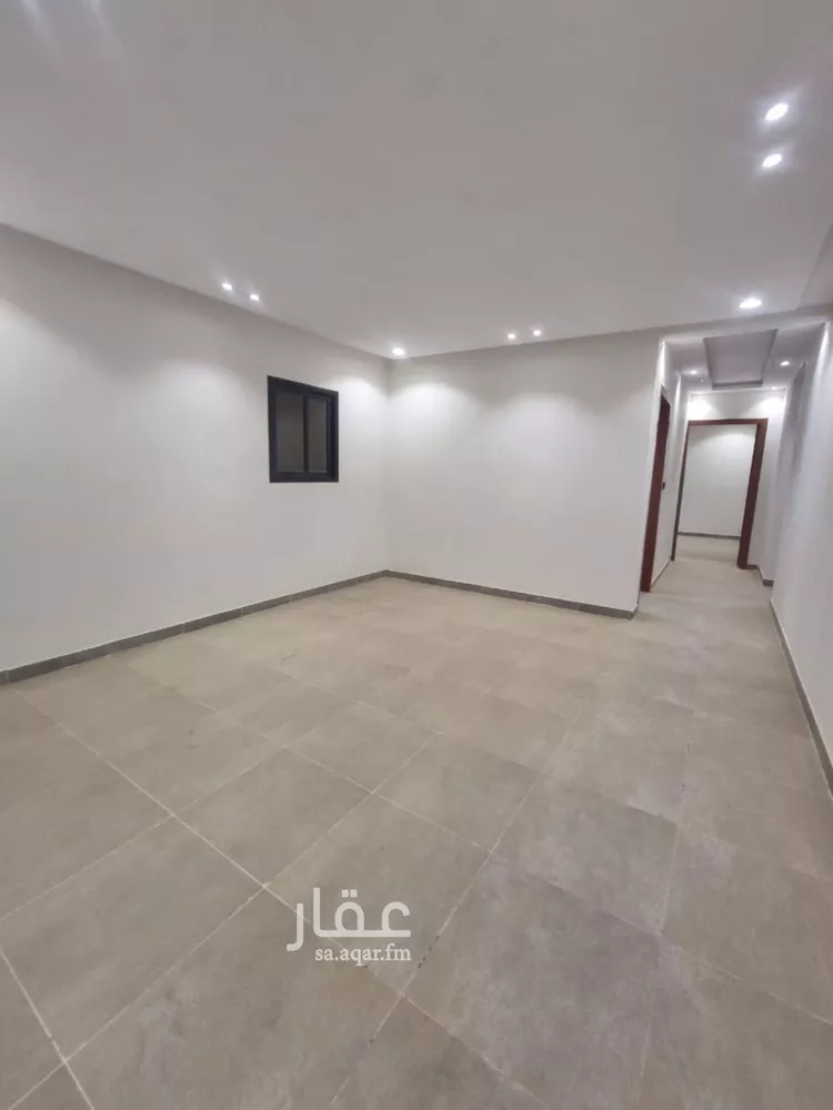 دور للبيع في شارع حسين بن حمد, حي طيبة, مدينة الرياض, منطقة الرياض صورة 3
