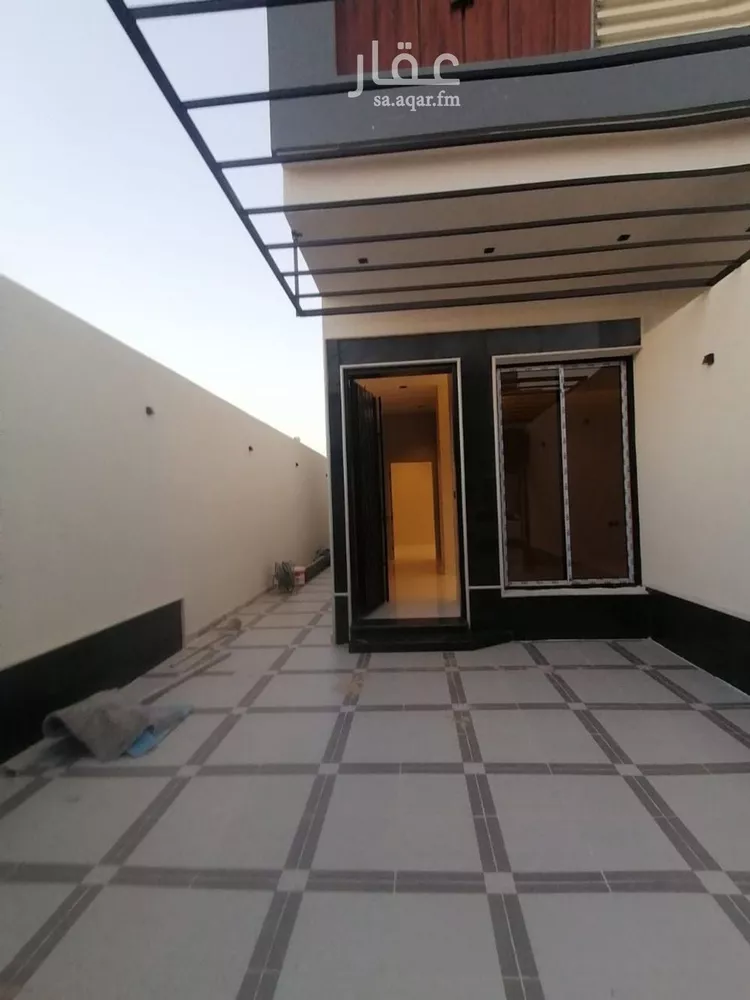 دور للبيع في شارع بدر المزني, حي نوارة, مدينة المزاحميه, منطقة الرياض صورة 2