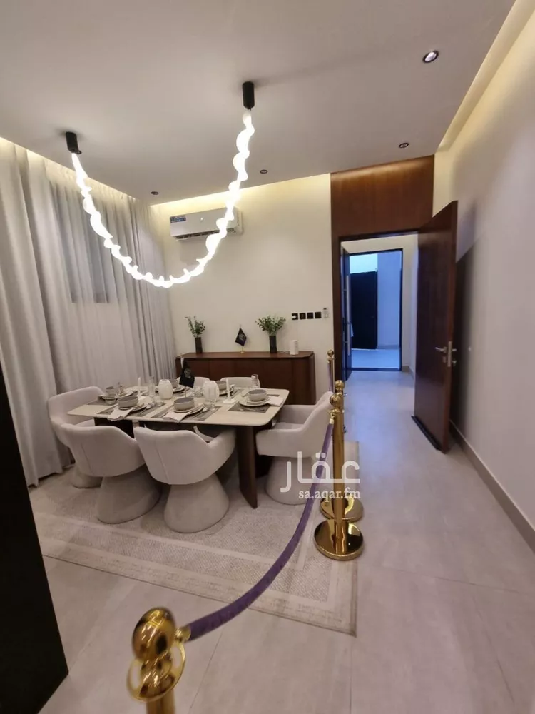 فيلا للبيع في شارع ابن سيدة اللغوي, حي عكاظ, مدينة الرياض, منطقة الرياض صورة 4