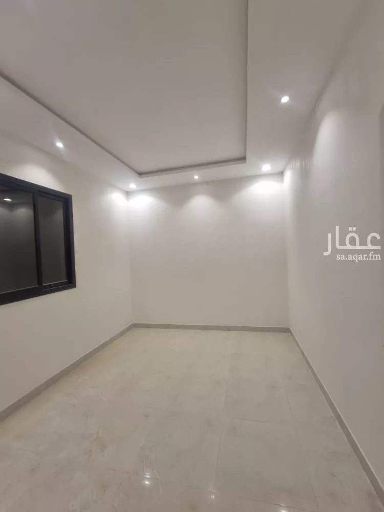 دور للبيع في شارع حسين بن حمد, حي طيبة, مدينة الرياض, منطقة الرياض صورة 5