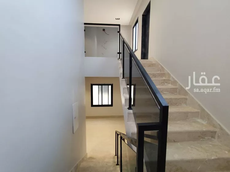 فيلا للبيع في شارع عبدالخالق الصابوني, حي عكاظ, مدينة الرياض, منطقة الرياض صورة 5