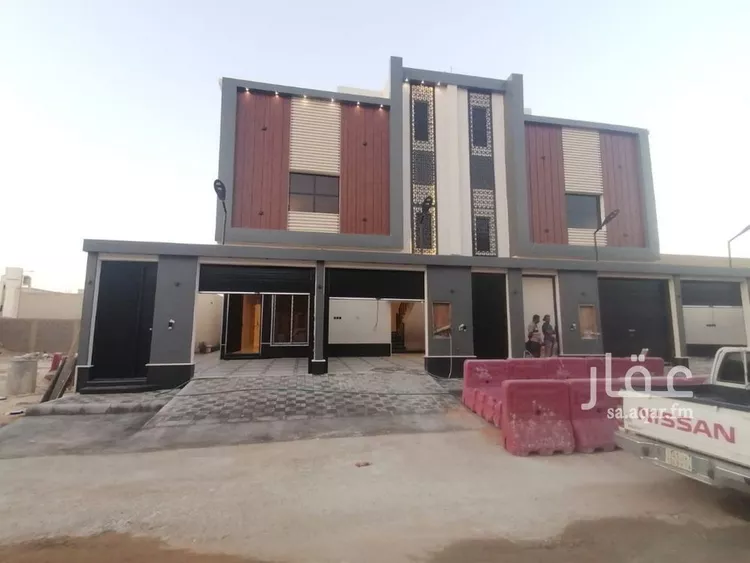دور للبيع في شارع بدر المزني, حي نوارة, مدينة المزاحميه, منطقة الرياض صورة 3